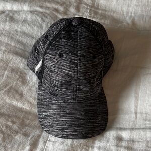 Athleta Black and Gray Patterned Cap